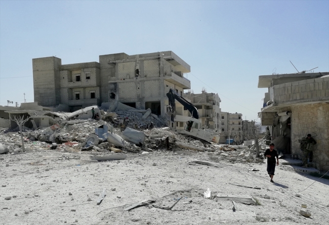 Afrinli aile, teröristlerin bomba tuzağının kurbanı oldu